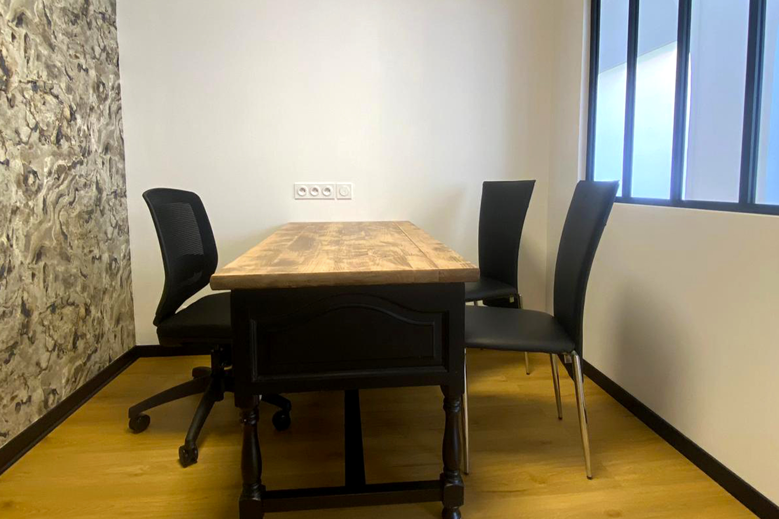 bureau-mineral1